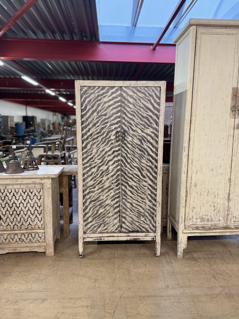 Kast 2dr zebra 88x45x185