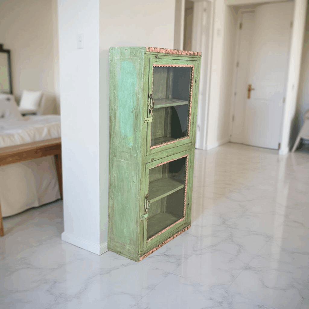 Hangkastje groen/roze 62x25x120