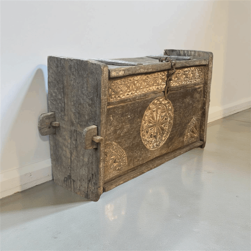 Himachal wd primitive box 102x35x60